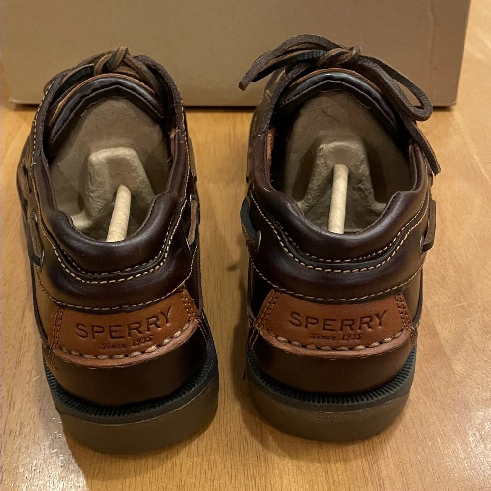 Sperry light labels